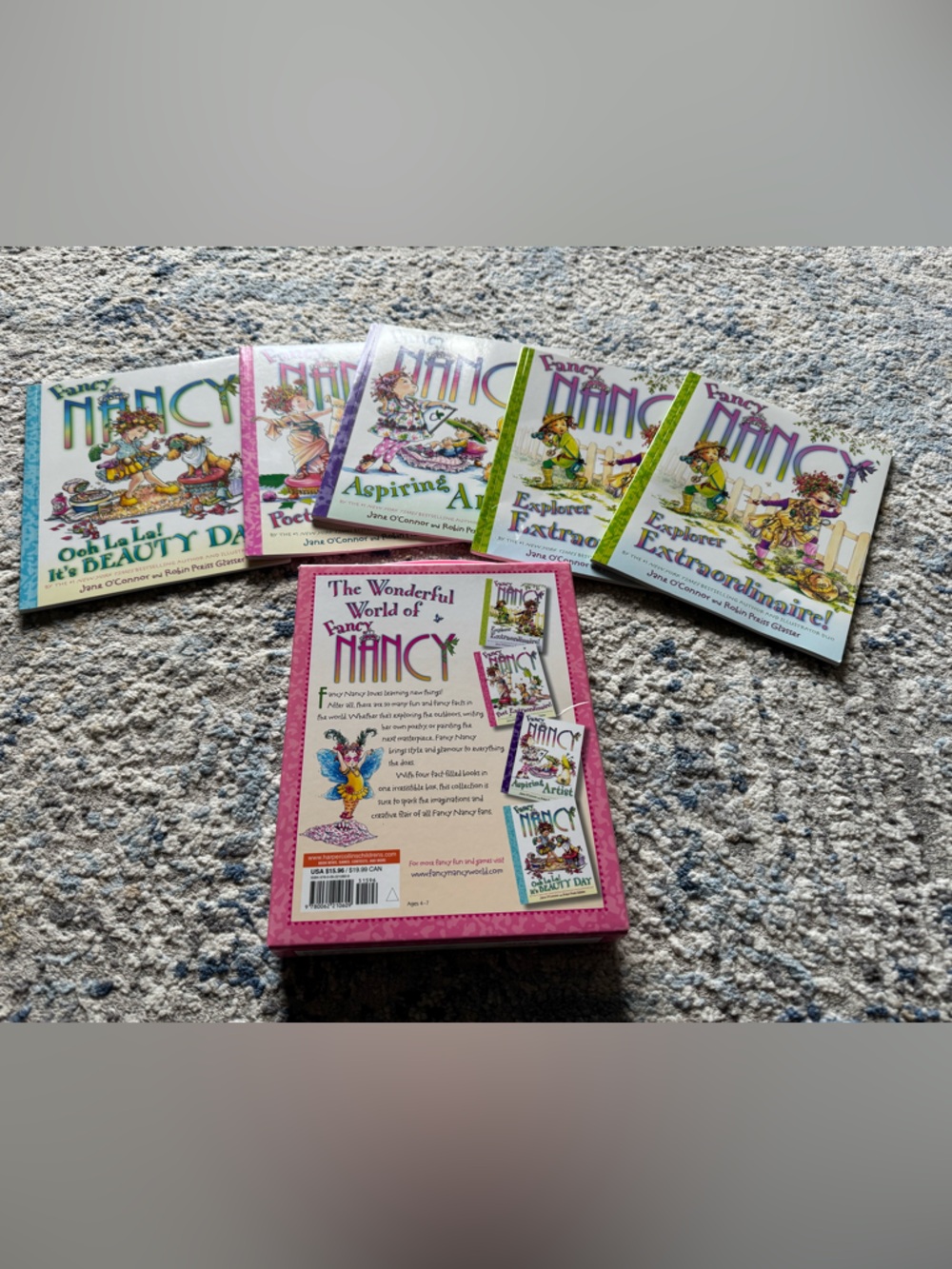 Fancy Nancy Children's Book Set - Pink Boxed Collection with 5 books - Picture 2 of 2